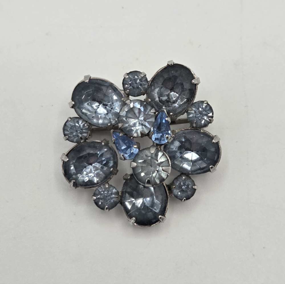 Vintage Prong Set Blue  Stone Brooch